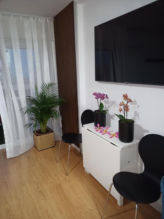 Sweet Home Benalmadena, Estudio Con Vistas Al Mar Y Excelente Conexion Wifi, Para No Fumadores, Con Piscinas, Sea Views, With Swimming Pools, Completely Renovated, Ideal For Older People, Bright With Morning Sun, No Smoking Zewnętrze zdjęcie
